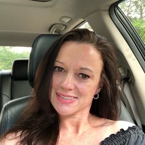 Meet your Posher, Vickie